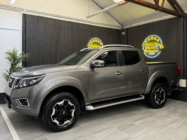 Nissan Navara 2.3 Dci Tekna Pickup Double Cab 4W Grey #3