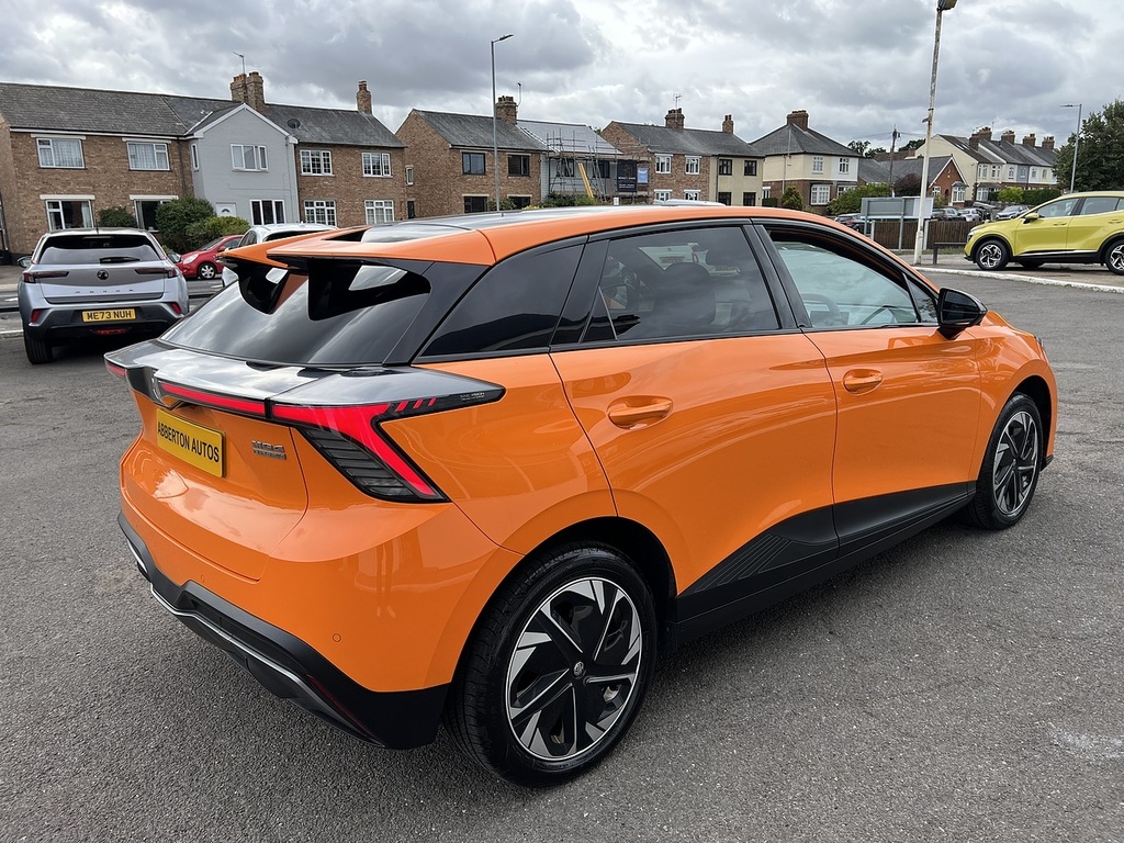MG MG4 64Kwh Trophy Long Range Hatchback Aut Orange #4