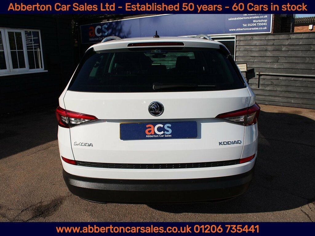 Skoda Kodiaq Tsi Act Edition White #5