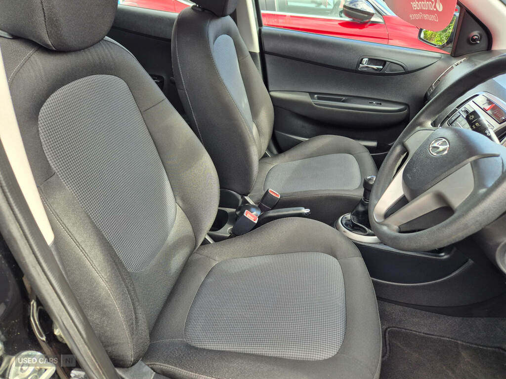 Hyundai I20 Classic White #8