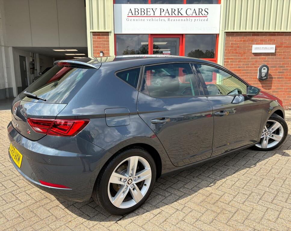 Seat Leon Hatchback 1.5 Tsi Evo Fr Euro 6 Ss 201969 DG69UXM Grey #3