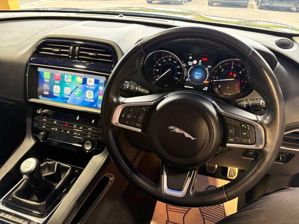 Jaguar F-Pace Prestige Black #5