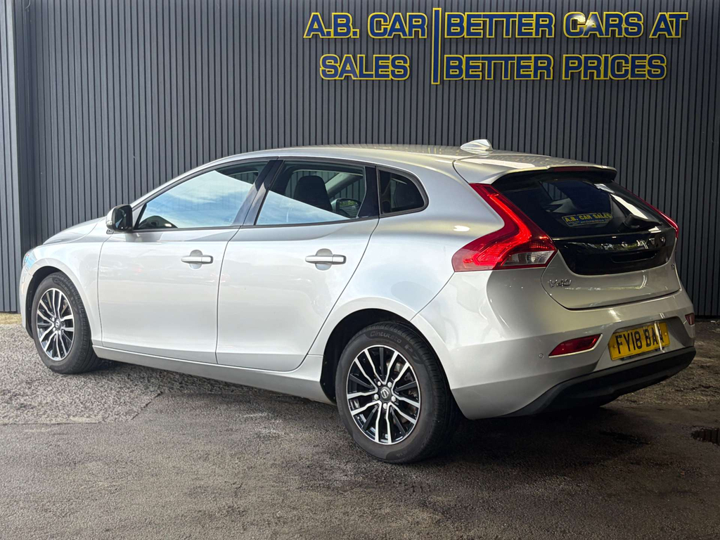 Volvo V40 Petrol  #3