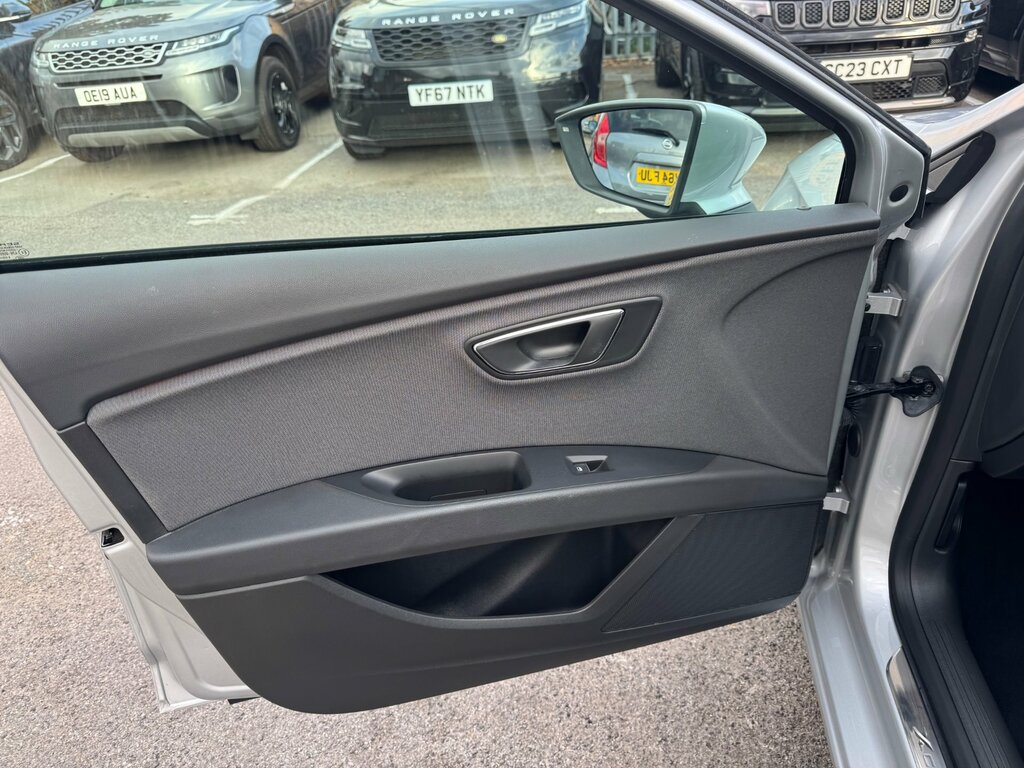 Seat Leon 1.6 Tdi Se Dynamic Technology Dsg 114 Bhp White #41