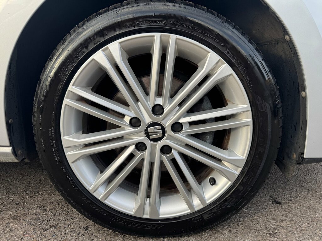 Seat Leon 1.6 Tdi Se Dynamic Technology Dsg 114 Bhp White #14