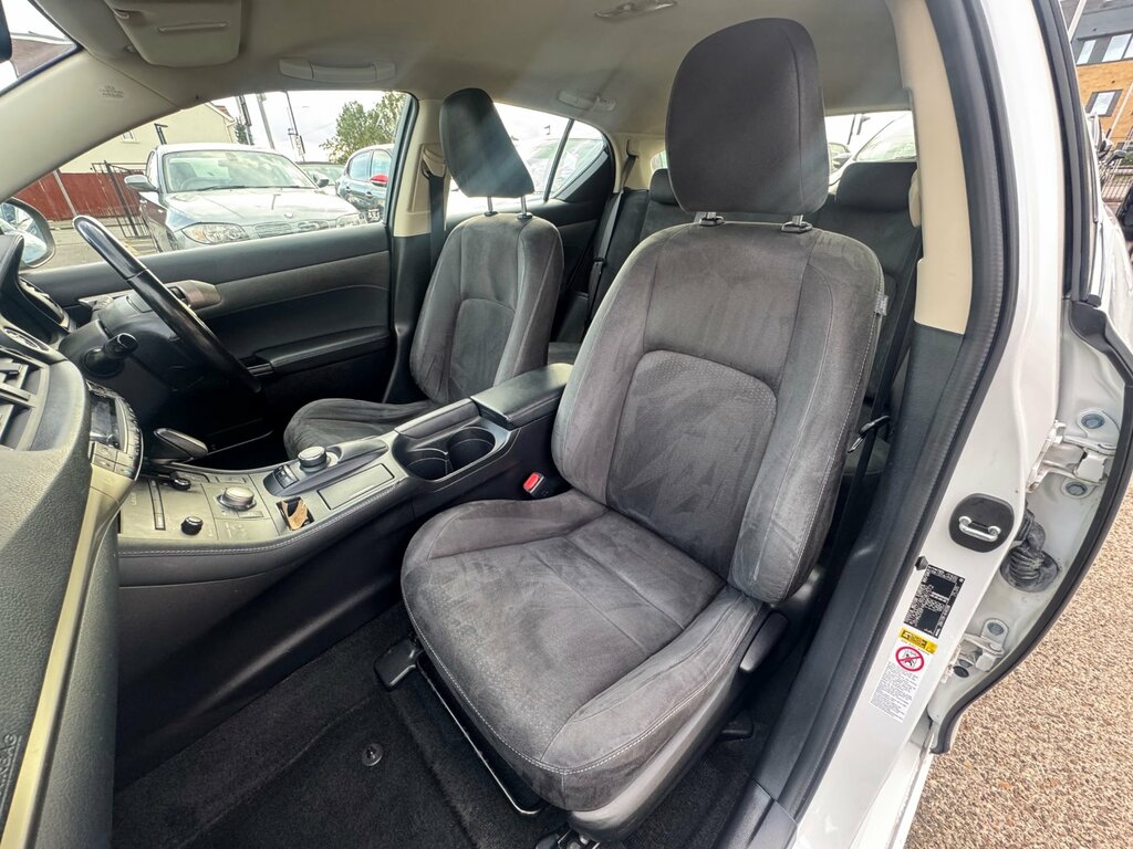 Lexus CT 200H 1.8 Advance Plus Cvt #29