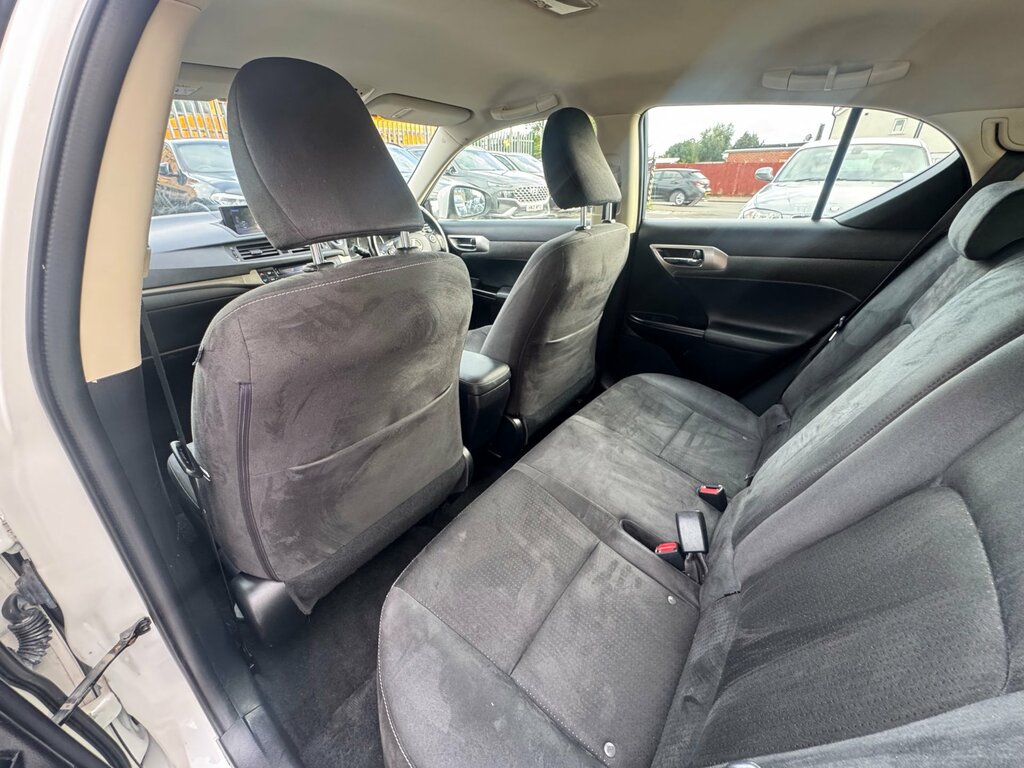 Lexus CT 200H 1.8 Advance Plus Cvt #30