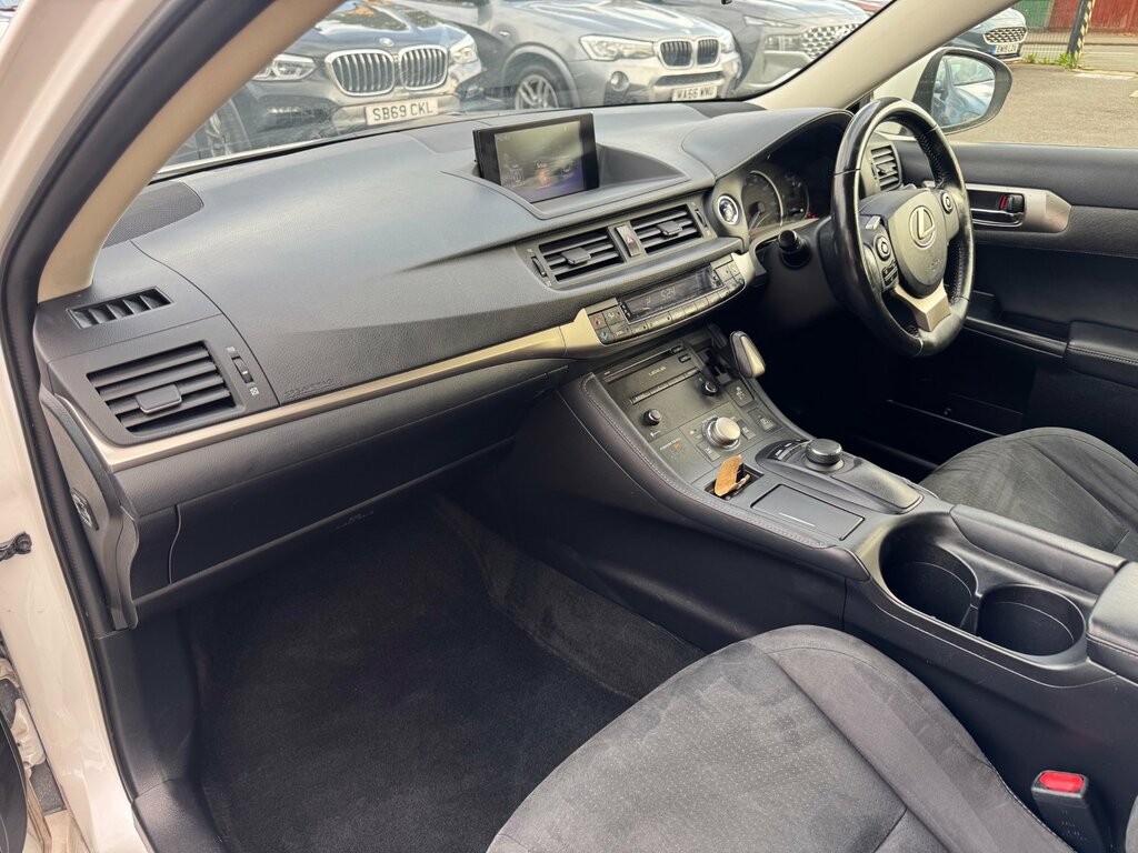 Lexus CT 200H 1.8 Advance Plus Cvt #21