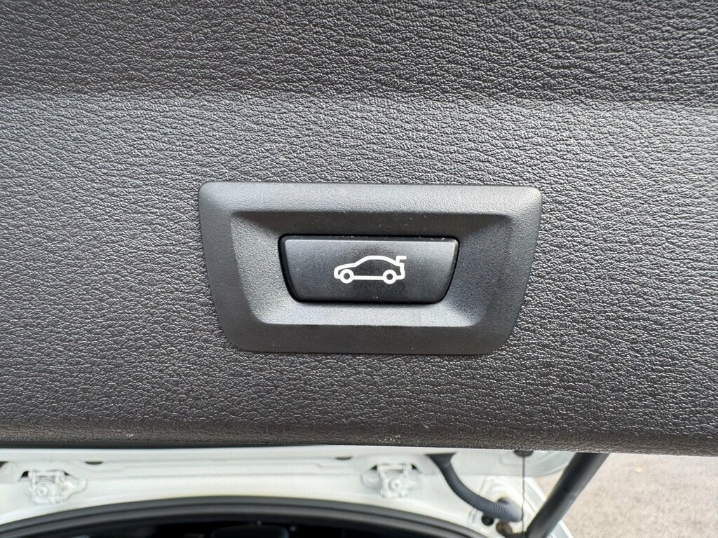 BMW X1 Sdrive18d Xline Black #45