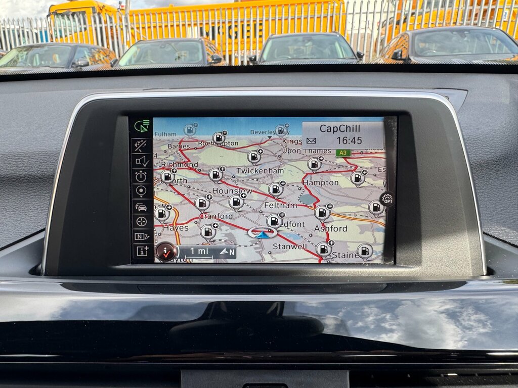 BMW X1 Sdrive18d Xline Black #27