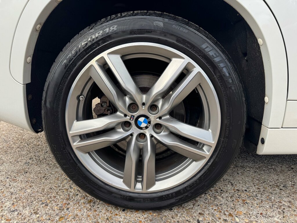 BMW X1 Sdrive18d Xline Black #16