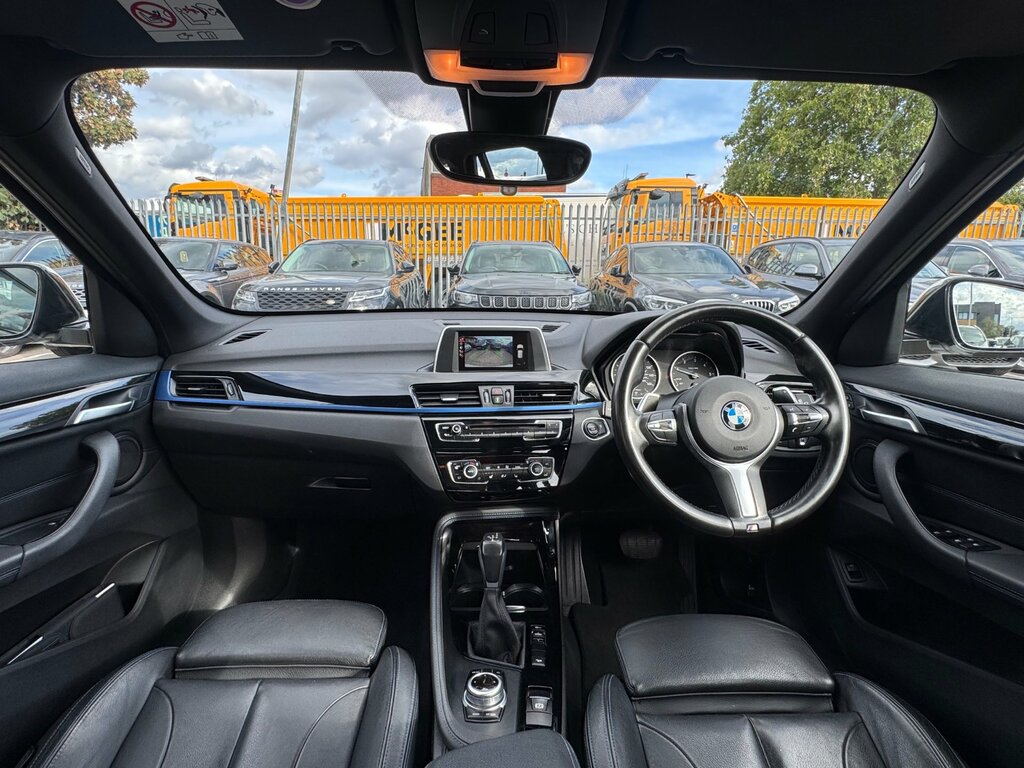 BMW X1 Sdrive18d Xline Black #32