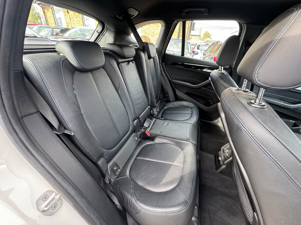 BMW X1 Sdrive18d Xline Black #31