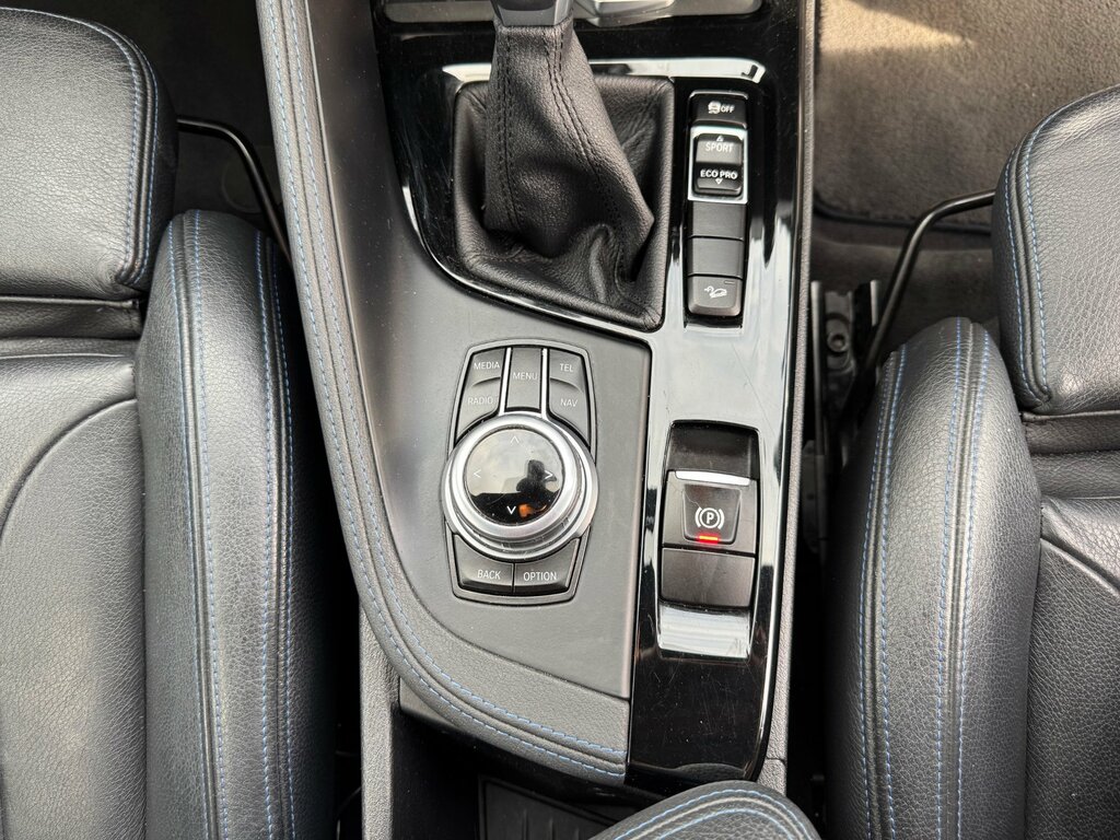 BMW X1 Sdrive18d Xline Black #23