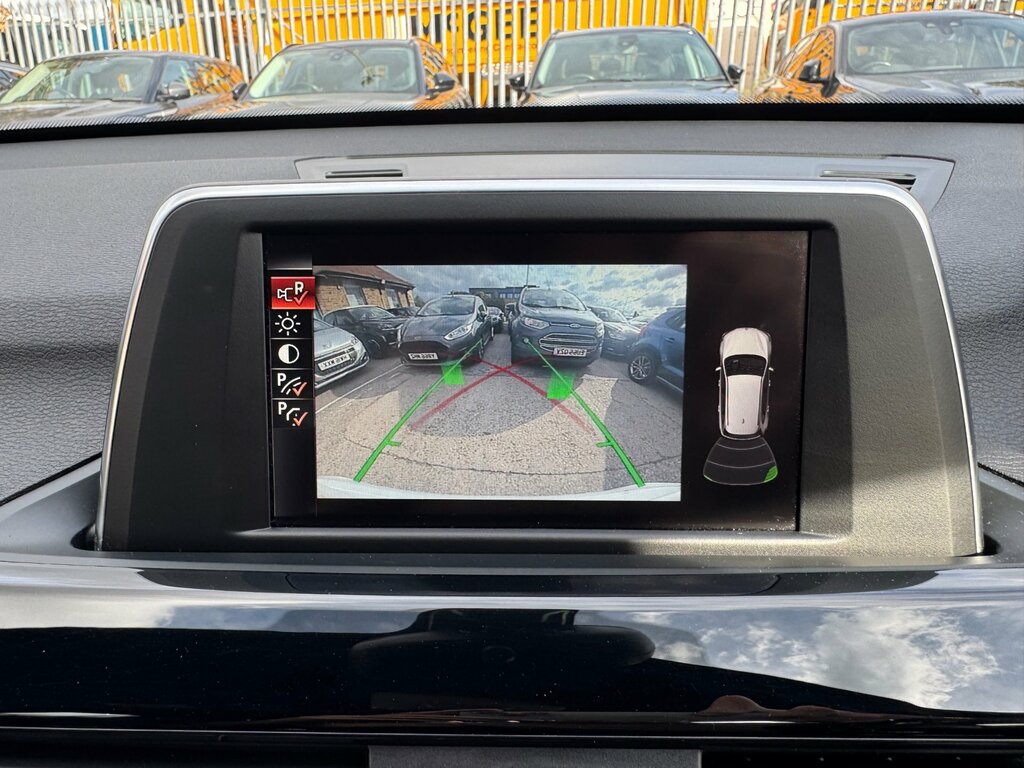 BMW X1 Sdrive18d Xline Black #26