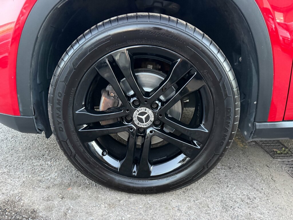 Mercedes-Benz GLA Class Amg Line Black #18