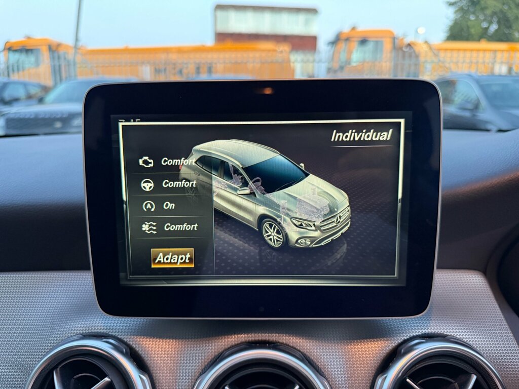 Mercedes-Benz GLA Class Amg Line Black #36