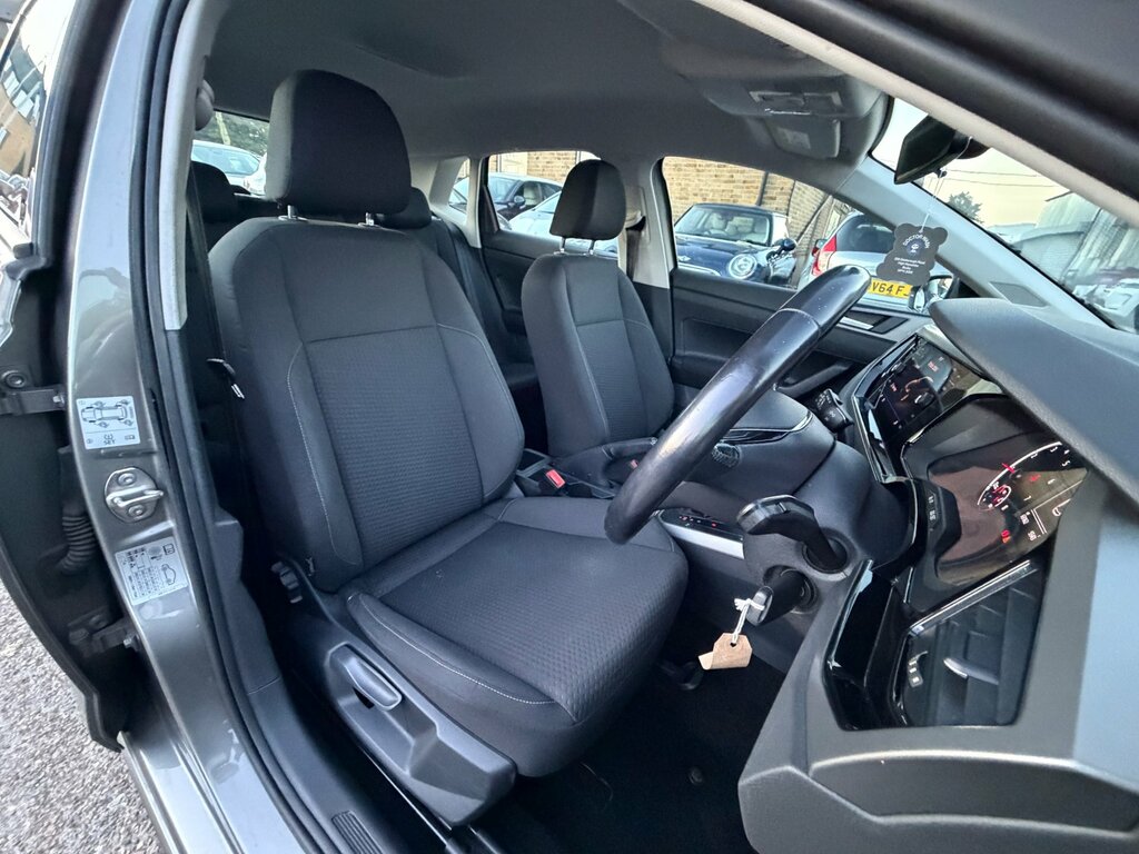 Volkswagen Polo Se White #26