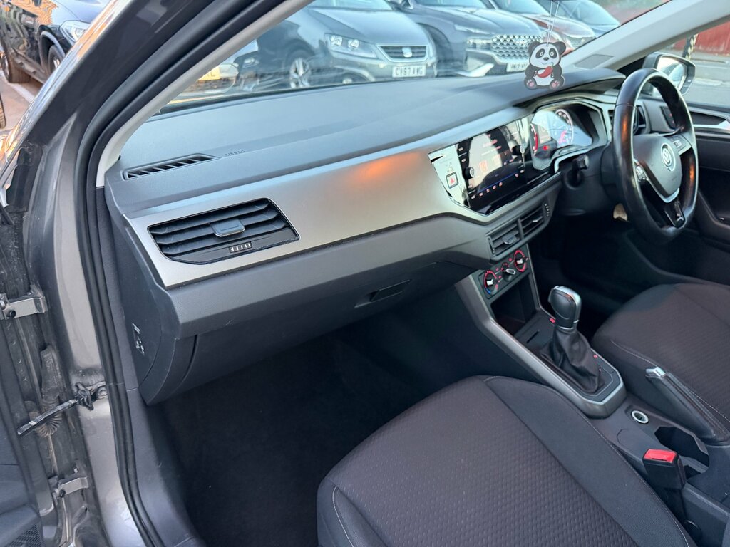 Volkswagen Polo Se White #37