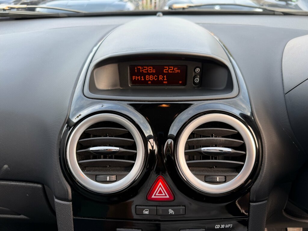 Vauxhall Corsa 1.2I 16V Design Blue #28