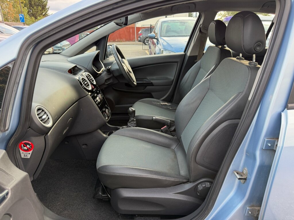 Vauxhall Corsa 1.2I 16V Design Blue #37