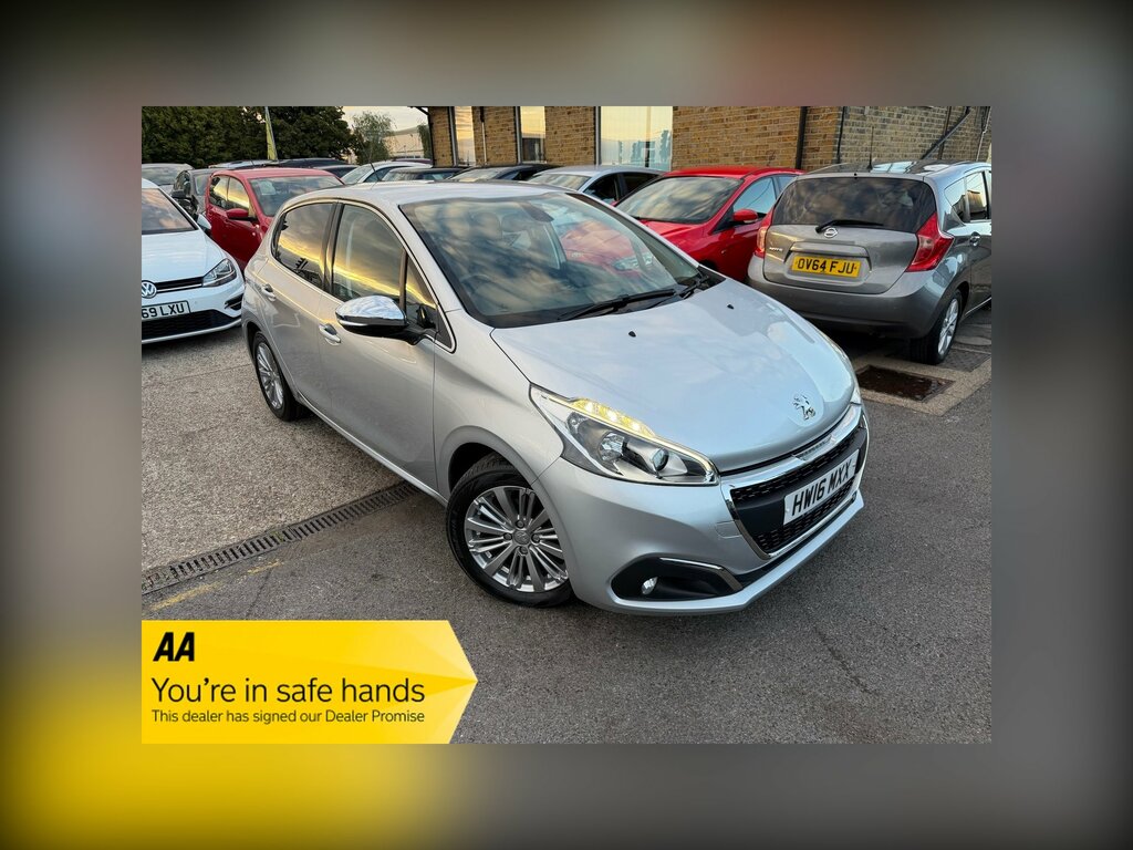 Peugeot 208 1.2 Puretech Allure Hatchback Eat Euro Silver