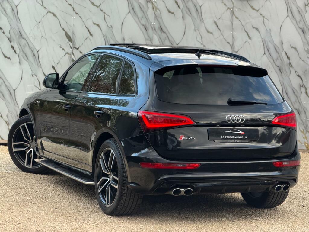 Audi SQ5 3L Plus Black #30