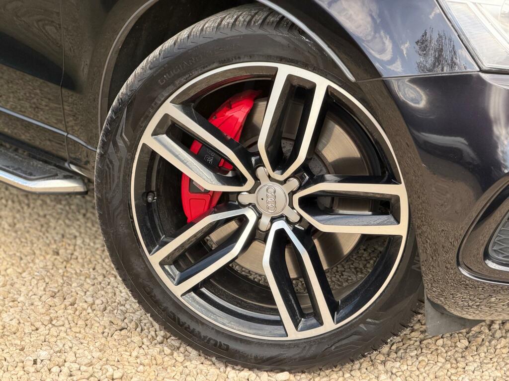 Audi SQ5 3L Plus Black #26