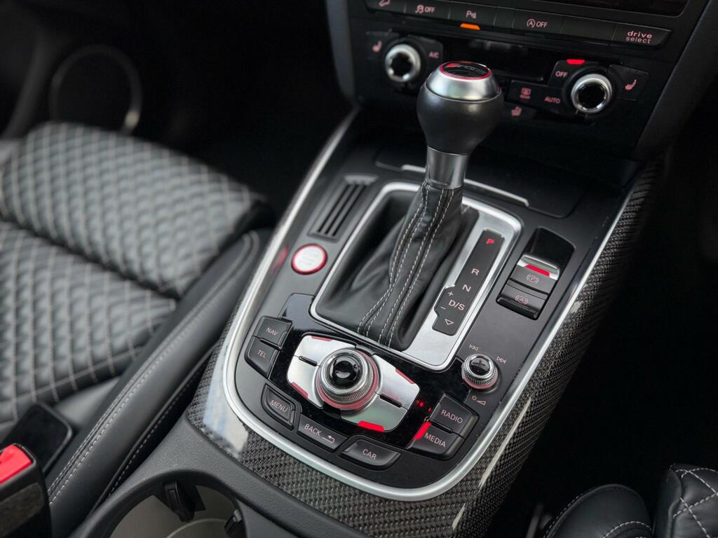 Audi SQ5 3L Plus Black #50