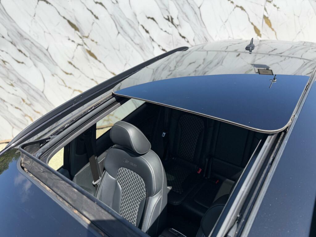 Audi SQ5 3L Plus Black #9