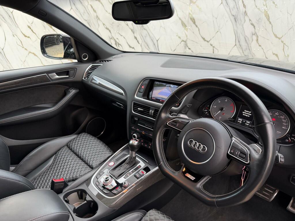 Audi SQ5 Plus Black #5