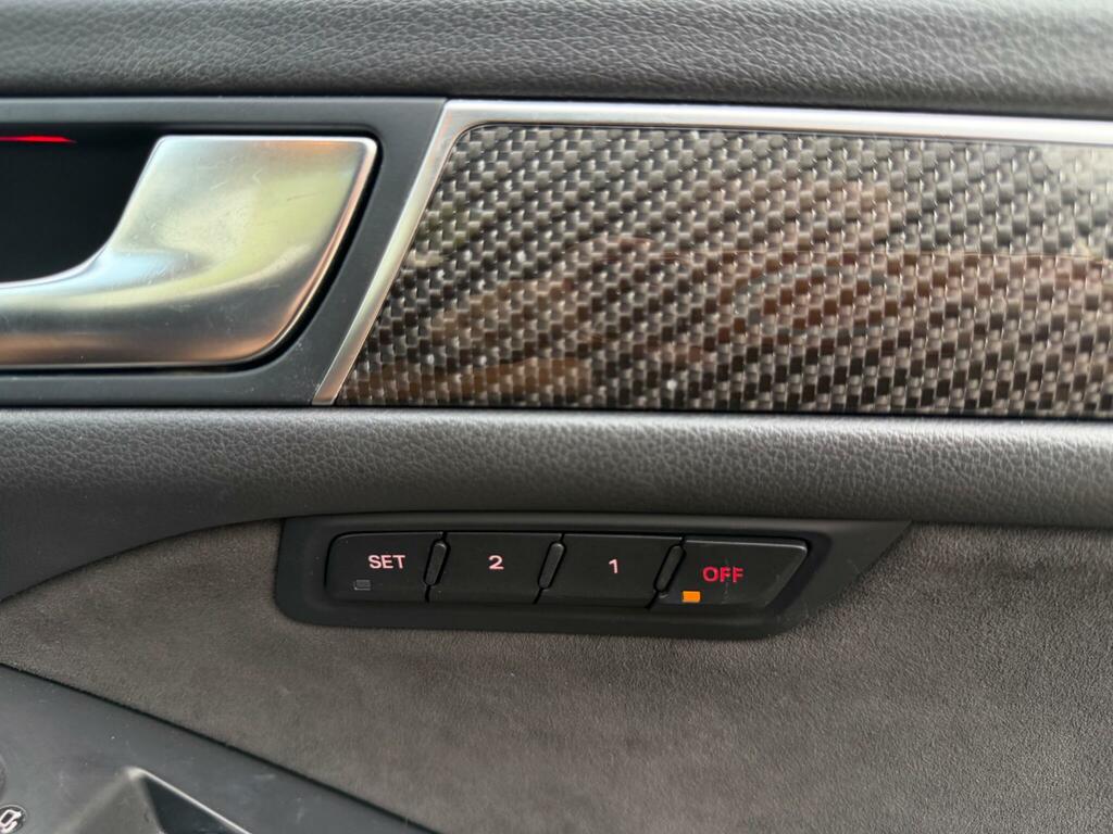 Audi SQ5 3L Plus Black #10