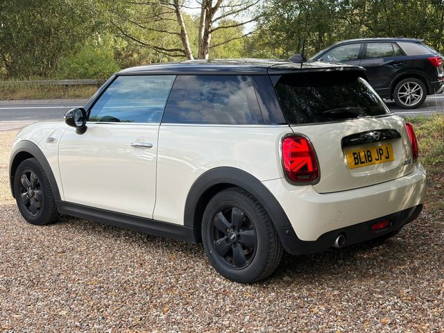 Mini Hatch Cooper Hatchback White #4