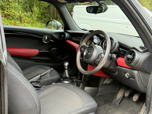 Mini Hatch Cooper Sd - 20 Road Tax Heated Seats Chi White #12