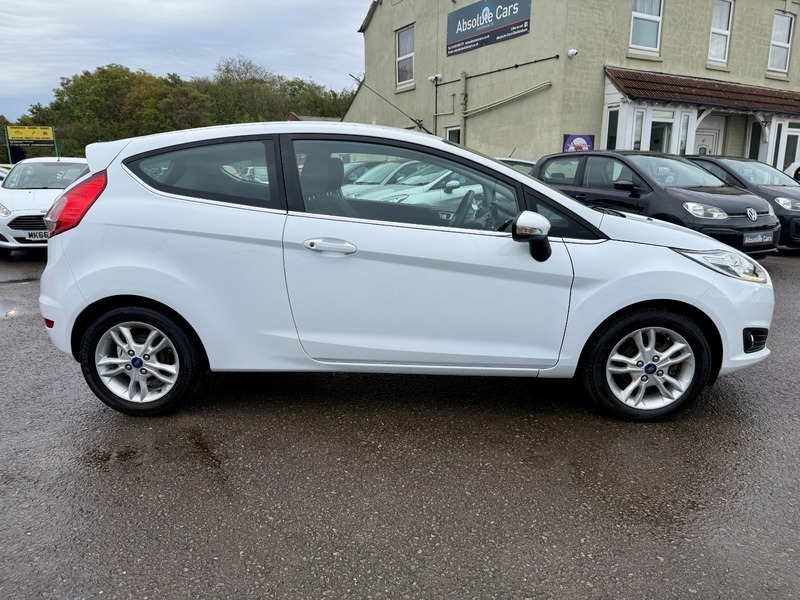 Ford Fiesta Zetec 20 Taxfshbluetooth White #5