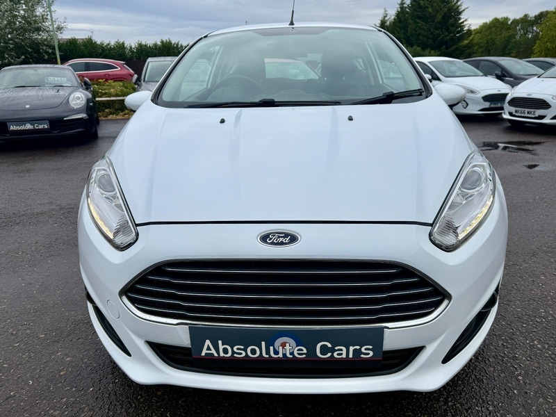 Ford Fiesta Zetec 20 Taxfshbluetooth White #6