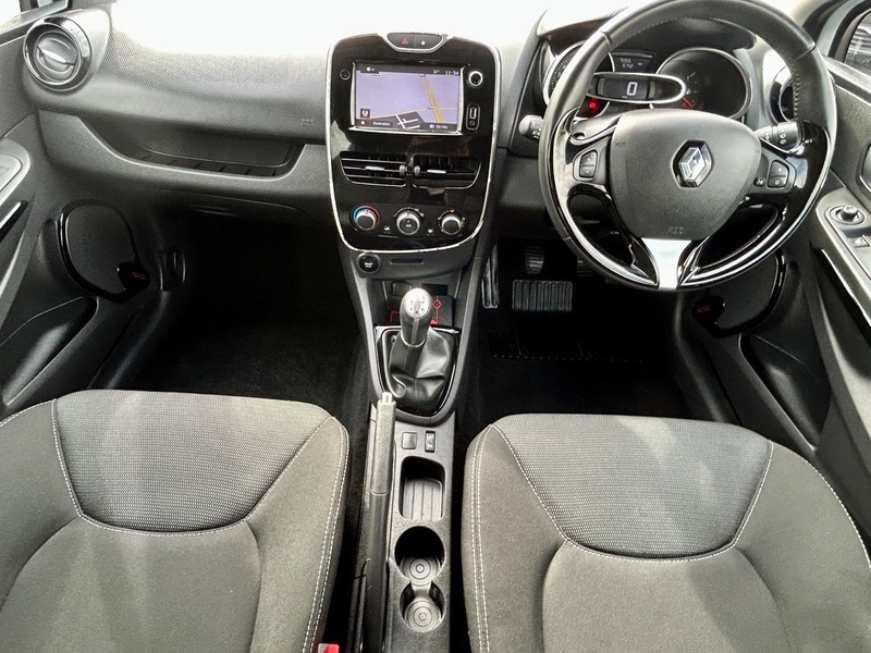 Renault Clio Dynamique Nav 16V Renault White #2