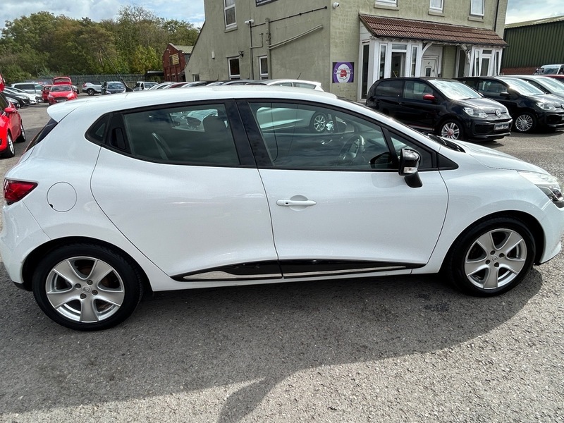 Renault Clio Dynamique Nav 16V Renault White #5