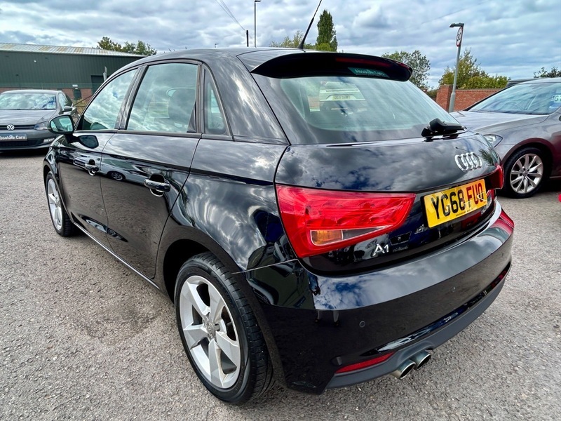 Audi A1 Sportback Tfsi Sport Navrear Black #3