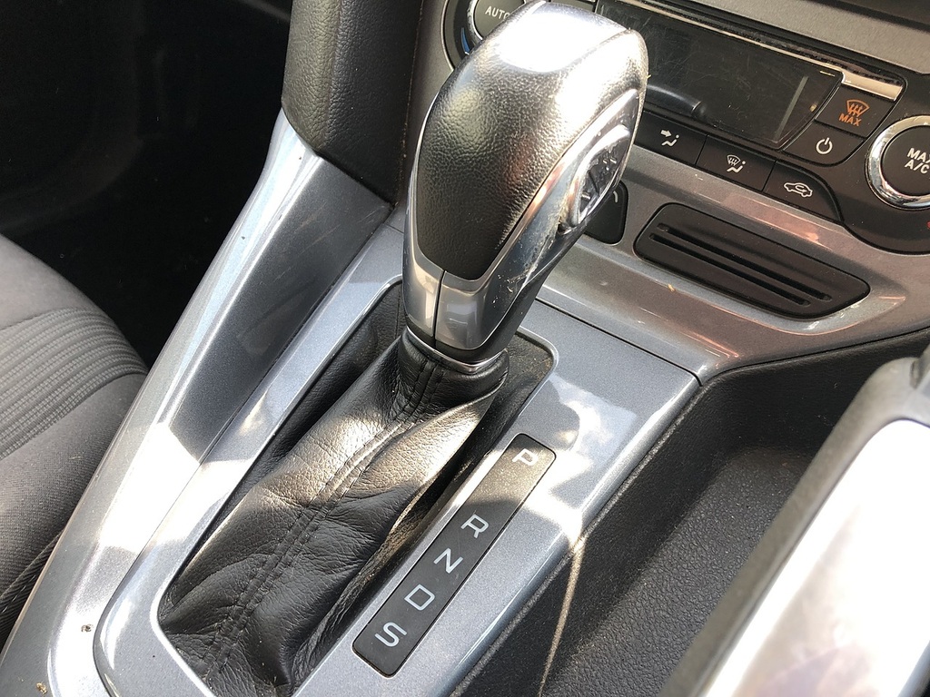 Ford Focus 1.6 Titanium Powershift Euro 5 Black #11