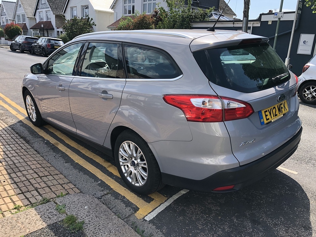 Ford Focus Titanium Silver #5