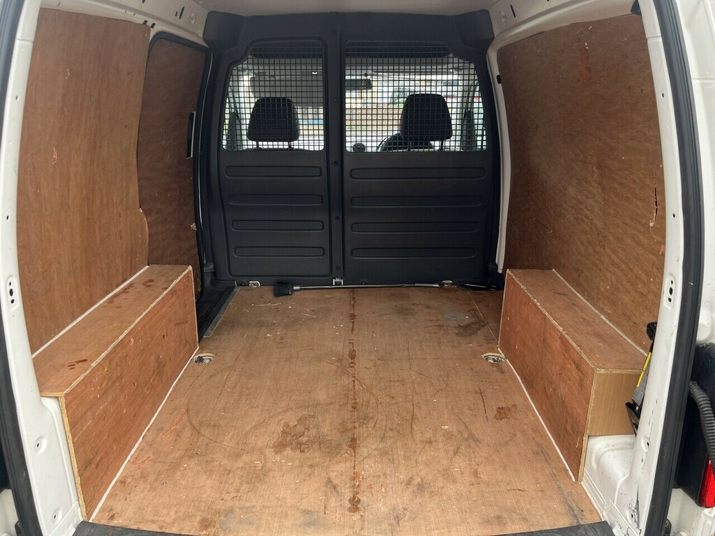 Volkswagen Caddy Mpv Black #9