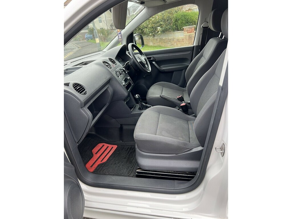 Volkswagen Caddy Mpv Black #11