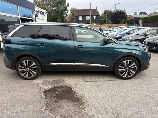Peugeot 5008 1.2 Puretech Allure Suv Eat Euro 6 Ss Green #3