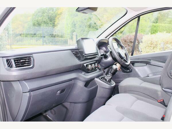 Renault Trafic Panel Van 2.0 Dci Blue Sl28 Business L1 H1 Euro 6 Blue #5