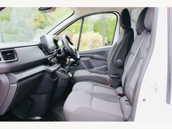 Renault Trafic Panel Van 2.0 Dci Blue Sl28 Business L1 H1 Euro 6 Blue #4