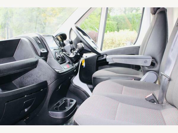 Peugeot Boxer Panel Van 2.2 Bluehdi 435 Professional Premium L White #3