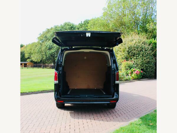 Mercedes-Benz Vito Combi Van 2.0 119 Cdi Select Crew Van G-tronic Rwd Black #5
