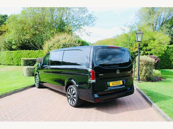 Mercedes-Benz Vito Combi Van 2.0 119 Cdi Select Crew Van G-tronic Rwd Black #4