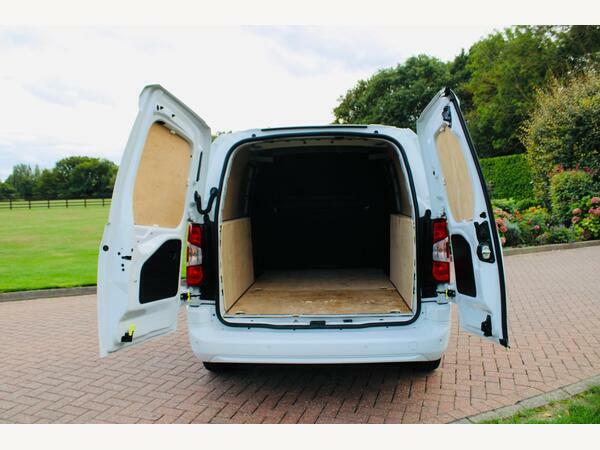 Citroen Berlingo Panel Van 1.5 Bluehdi 950Driver Edition XL Eat8 L White #6